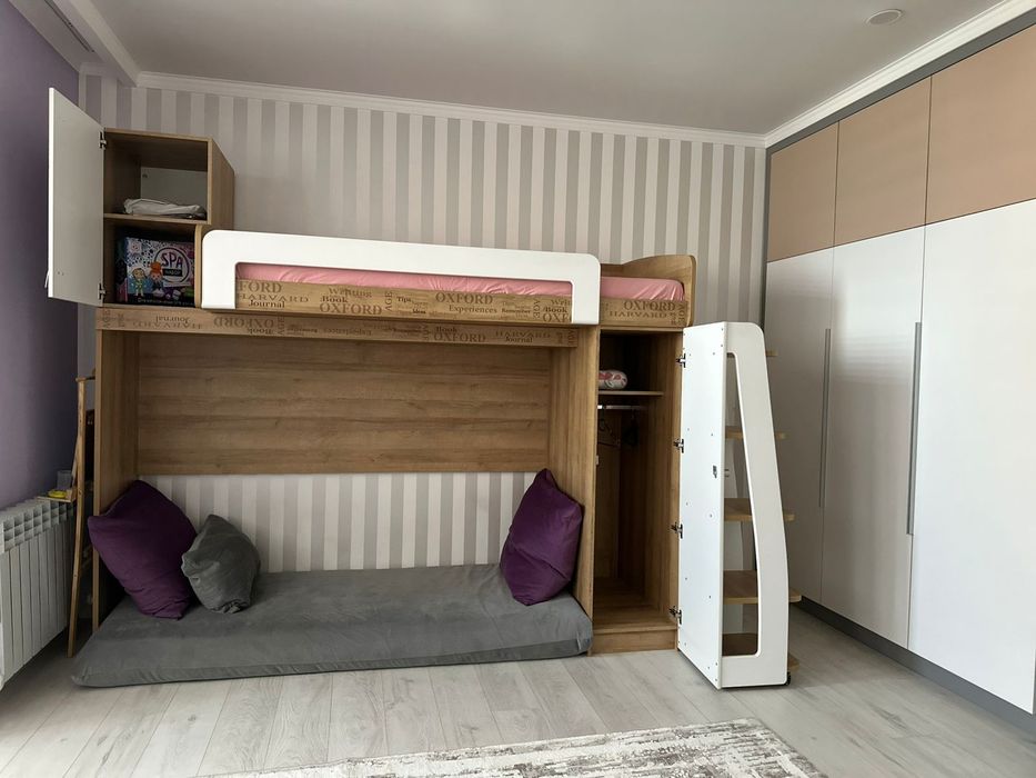 Кровать двухъярусная