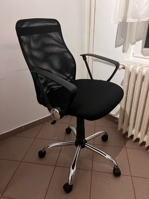 Scaun birou ergonomic – stare foarte bună