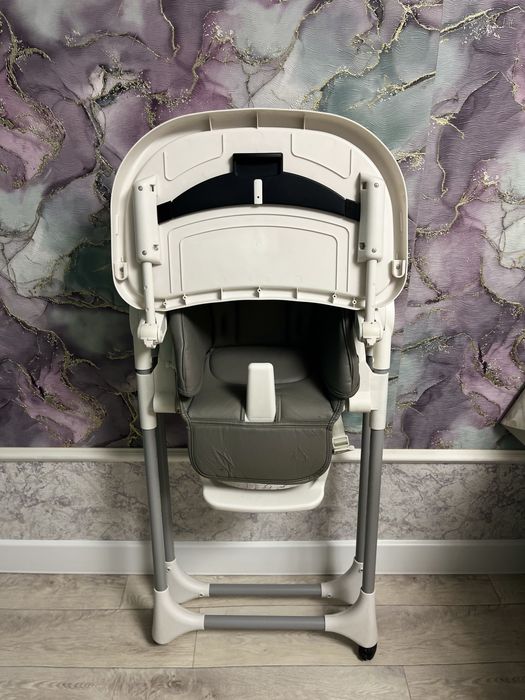 Детский стульчик для кормления