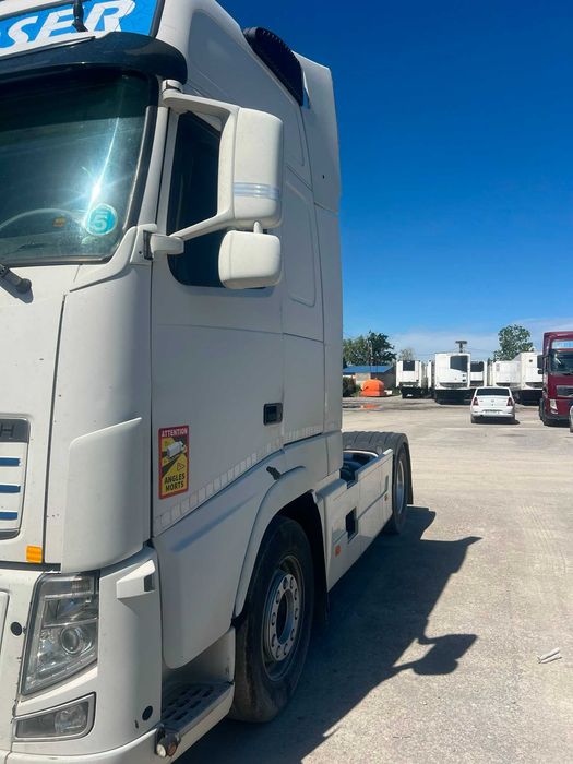 Cap Tractor Volvo FH 2011