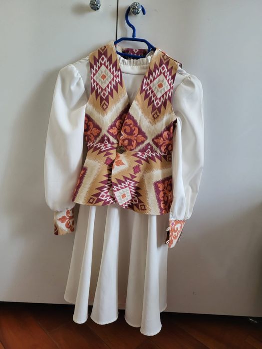 Платье для девочки от 7 до 10 лет