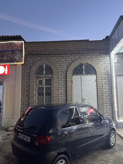 Zanalnida xonqa ko’chasi gagarin maktab oldi devanop kinosi yon tamoni