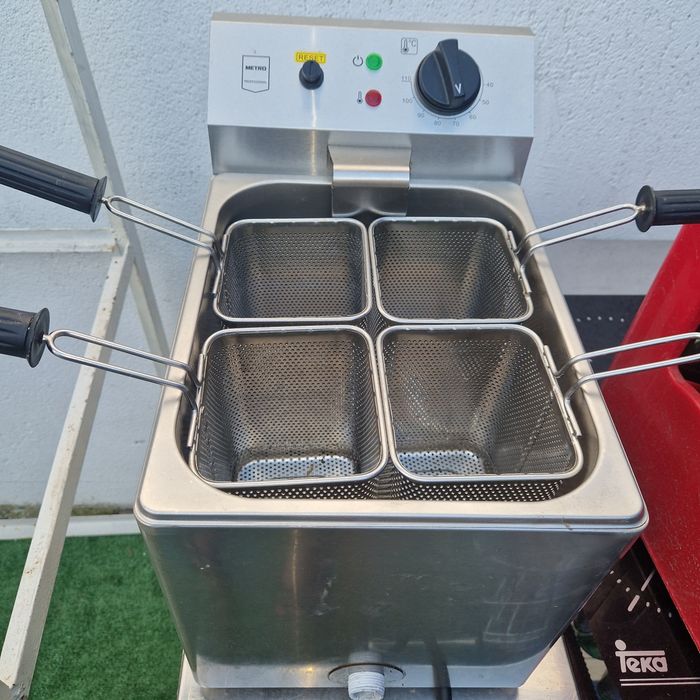 Salamandra, aparat gratinat, Bolitor paste inox, stare buna,