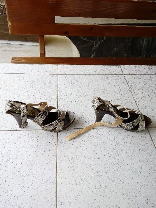 Продавам дамски обувки