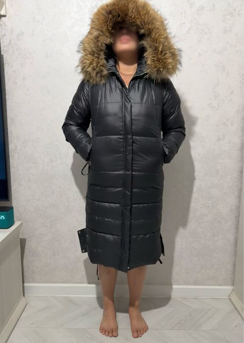 Пуховик зимний, черного цвета