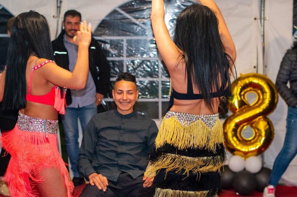 Dansatoare oriental (BELLY DANCE)