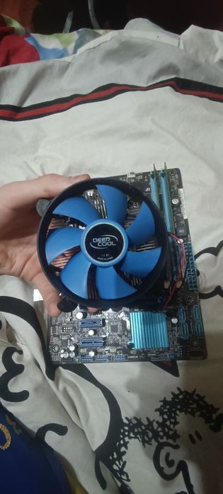 Материнская плата Asus с комплектующими