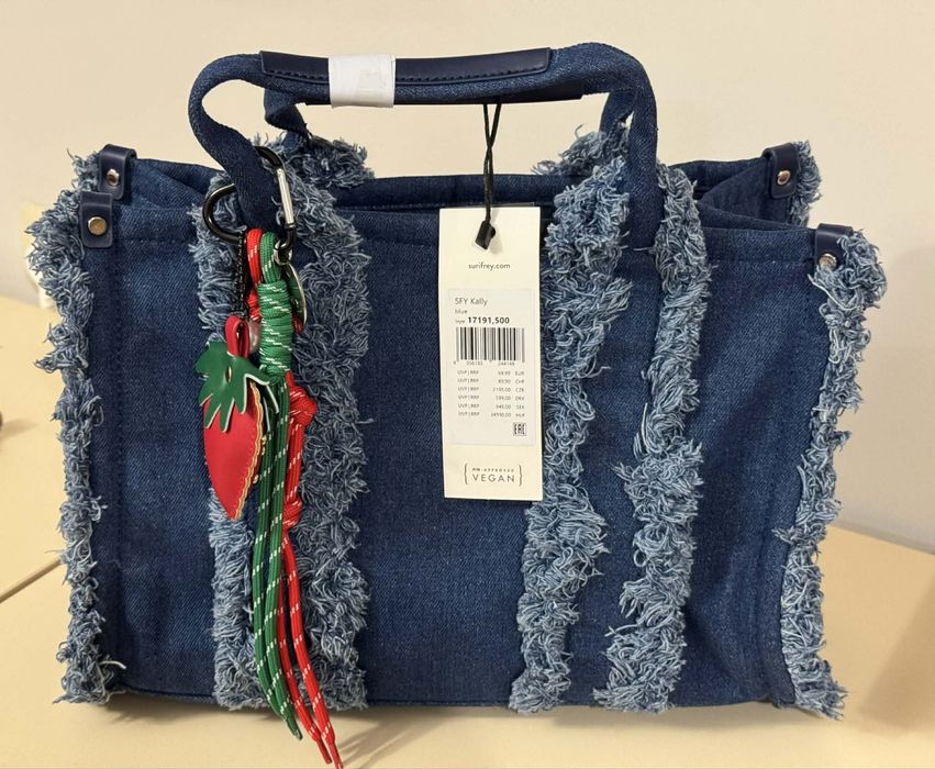 30€. Неизползвана дамска чанта