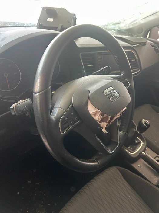 Seat Leon 1.6 TDI mk3 / Сеат Леон комби 2015 година на части