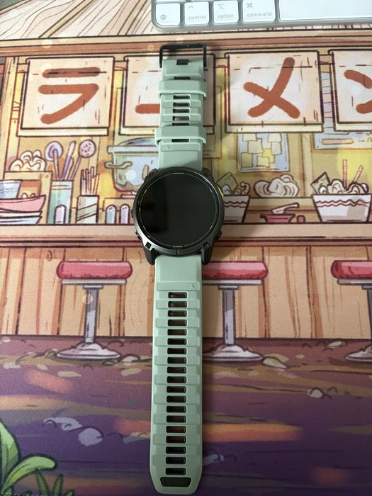 Ceas Garmin Enduro 3 Solar Sapphire Titanium 51MM + Curea de Ceas Garmin QuickFit 26 Willow/Graphite Silicone.