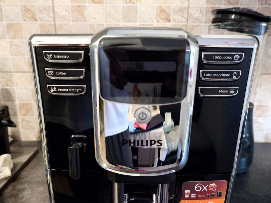 Espressor automat Philips EP5330/10 Seria 5000 sistem de lapte LatteGo