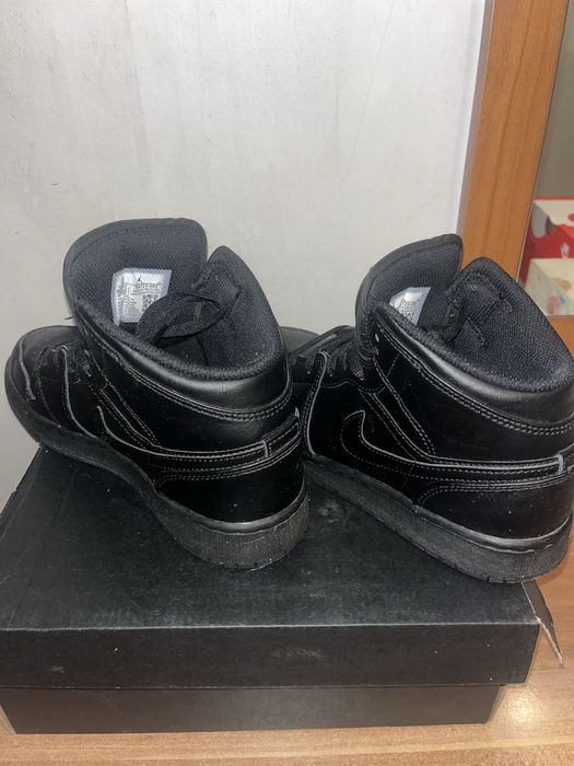 Nike air jordan 1 mid