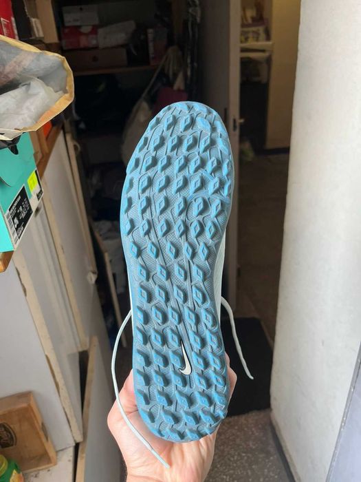 Футболни стоножки Nike Mercurial