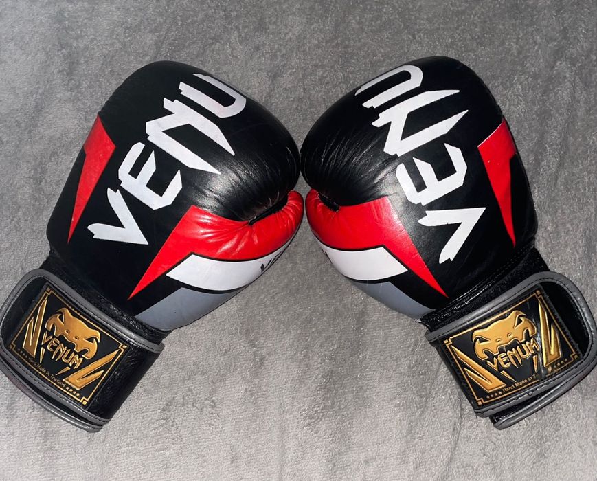 Продам боксерские перчатки новые