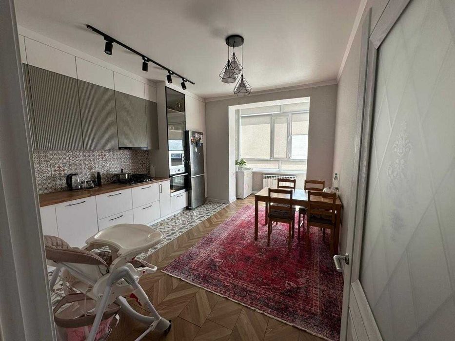 Срочно продам 3- комнатную квартиру!