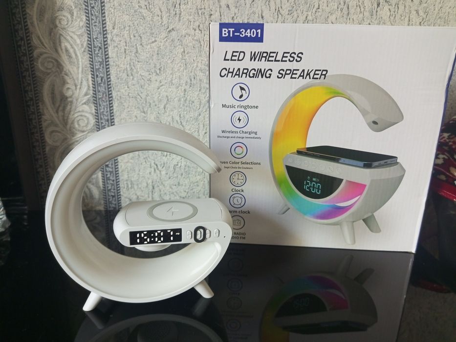 Продам зарядный bluetooth часы.