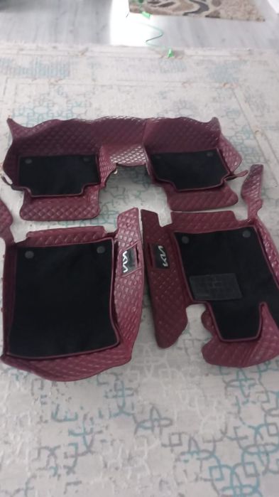 3д Полик  КИА К5 2022г    Покупали  за 80к 2022 году.