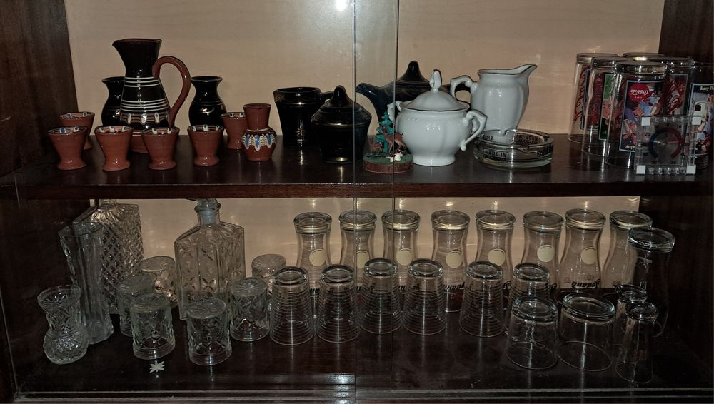 Чаши, сервизи и други