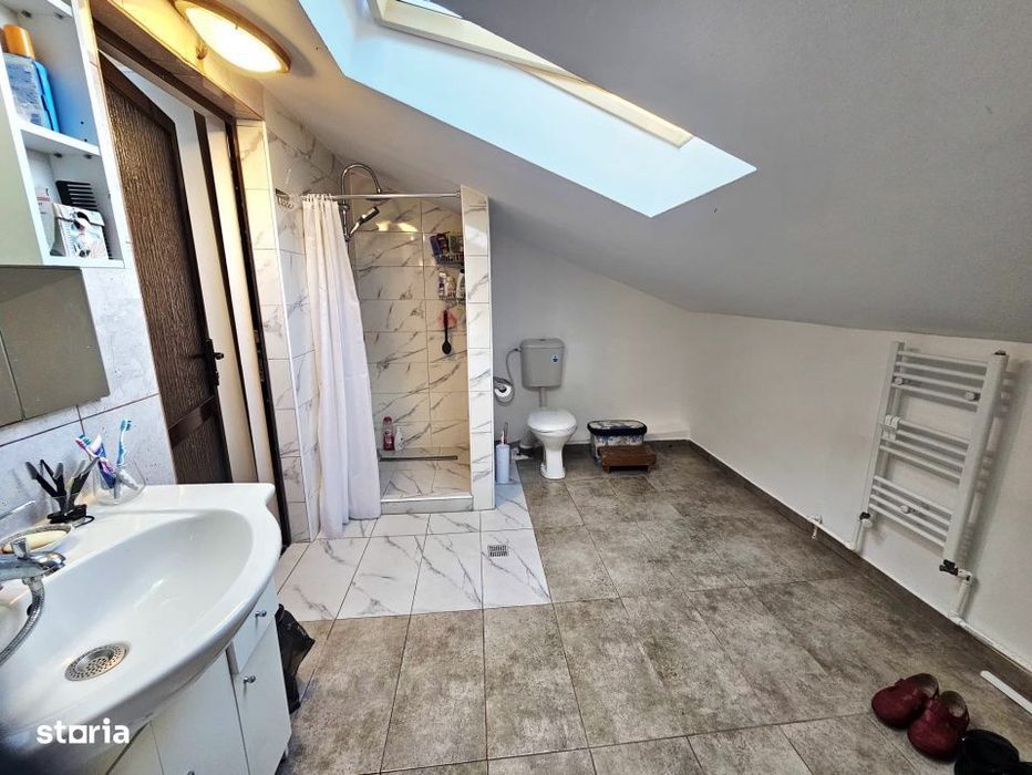 Apartament spatios -100 mp/ locul ideal pentru o familie -Manastur