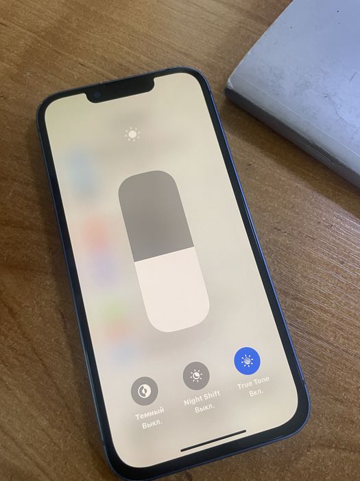 iPhone 13 в хорошем состояний