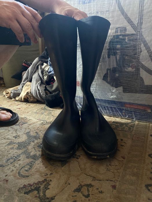 Резиновые сапоги