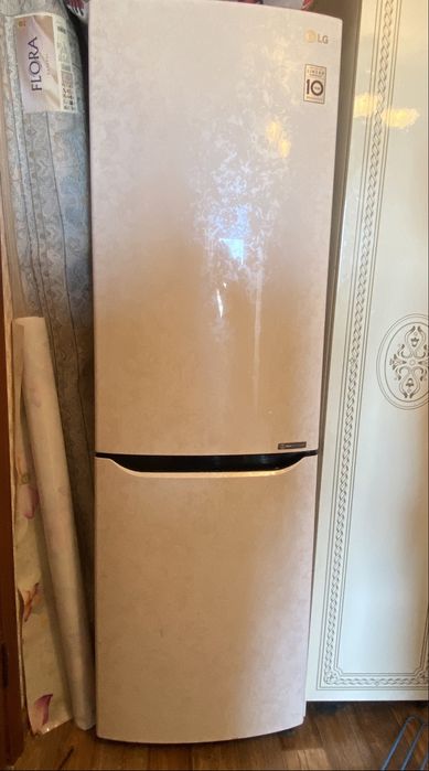 LG холодильник 2018