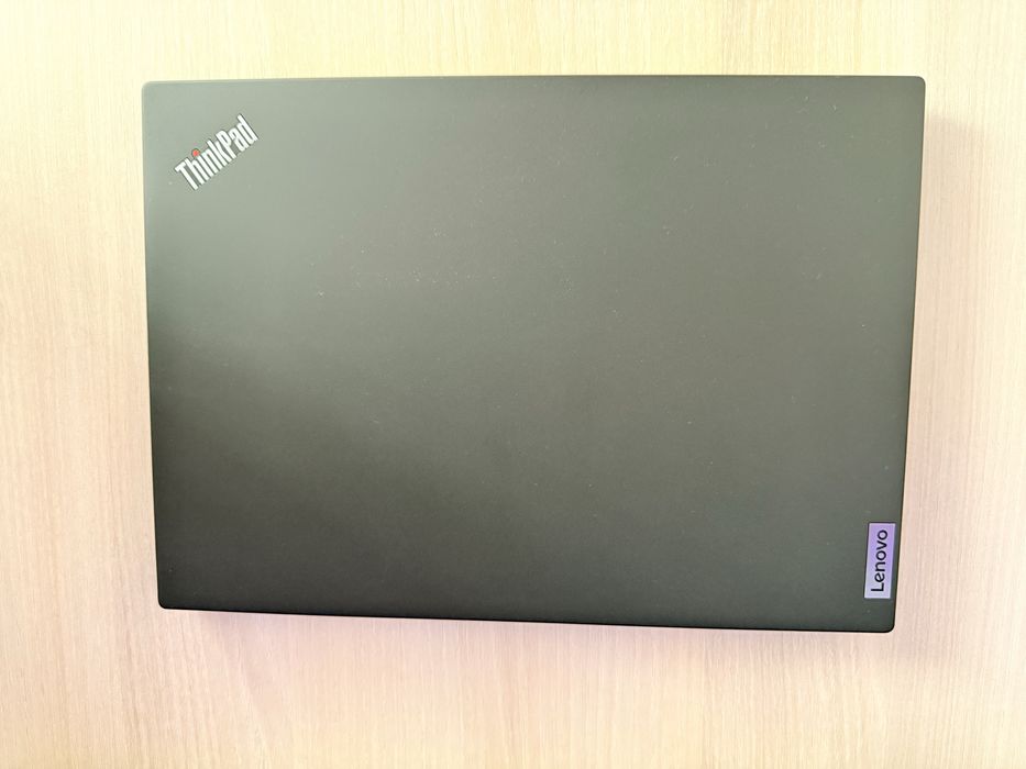 Lenovo Thinkpad T14s Gen3 I7-1260p 32GB RAM 1TB SSD