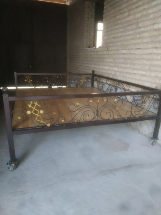 Balonli karavat sotiladi yangi