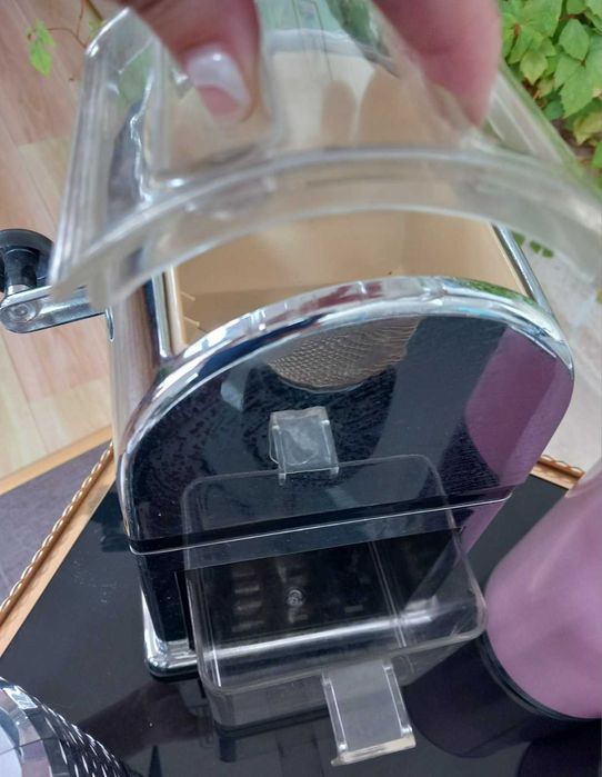 За бар/механа: трошач и съд за лед, стойка за вино, халби, шейкър