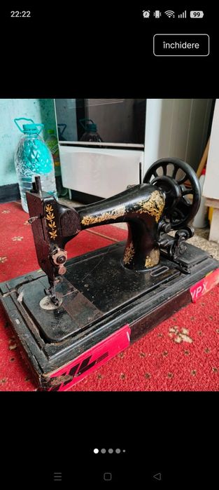 Mașină de cusut Singer manuală