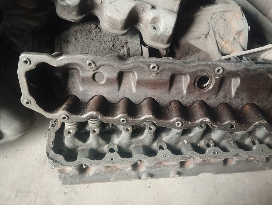 Продам головку на jeep grand Cherokee