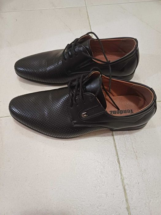 Официални мъжки обувки