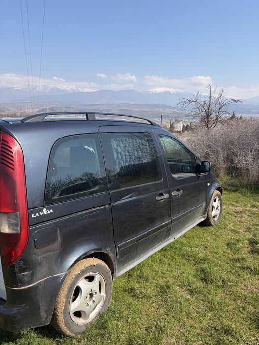 Mercedes Vaneo 1.7 дизел в движение