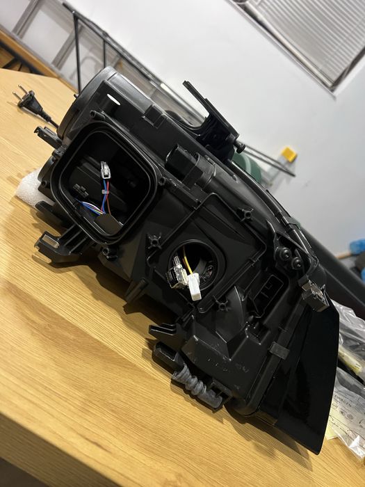 Far Dreapta Original nou Audi A4 B8, ptet 2000 lei