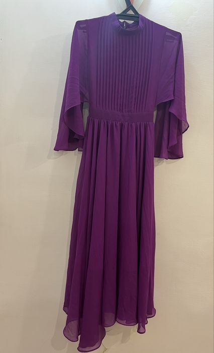 Фиолетовое  платье