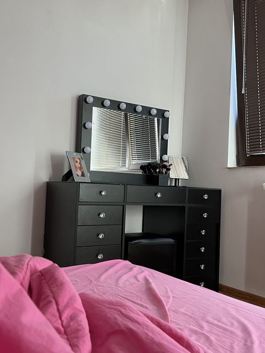 Луксозна тоалетка