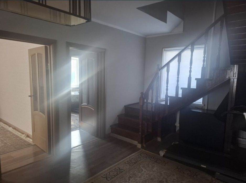 Продаеться дом с бизнесом в Астане