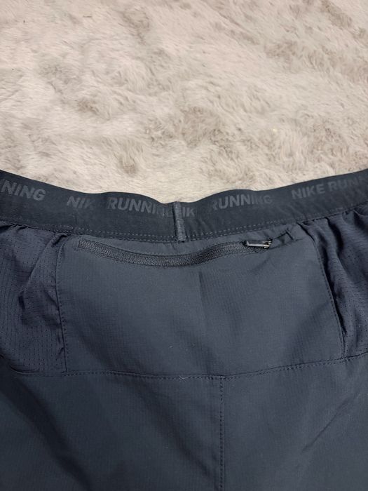 Къси спортни гащи на NIKE