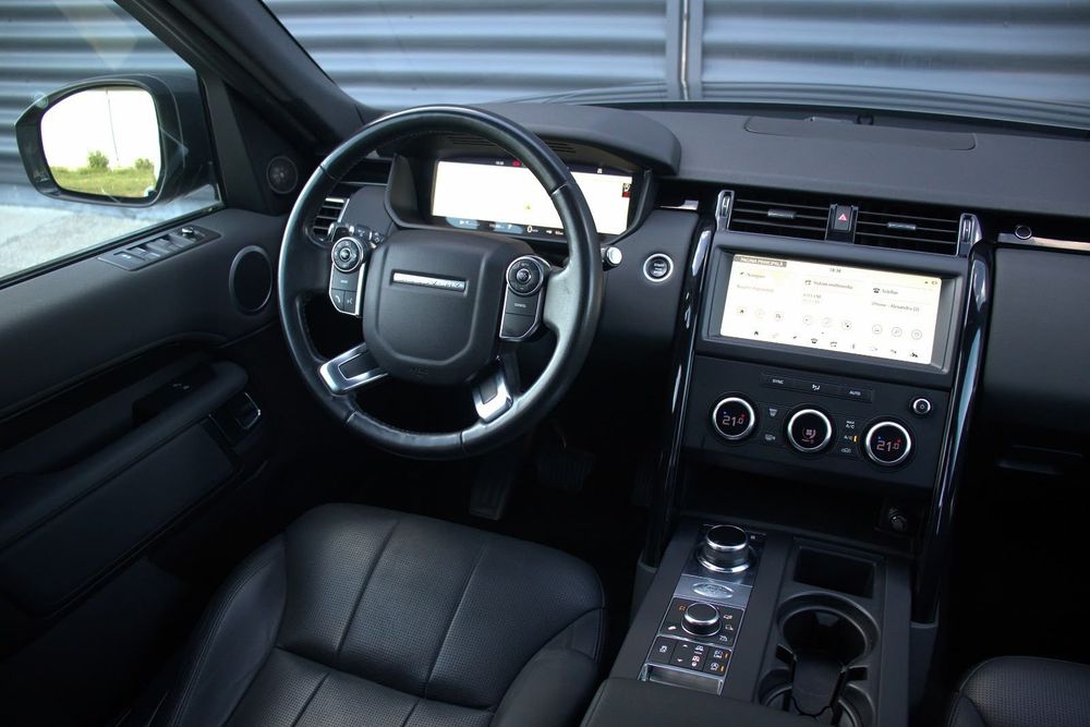 Land Rover Discovery 2018 diesel, 21.368 € — imagine 5