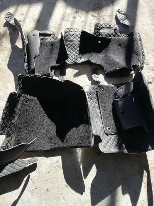 Полик Тойота Ландкрузер 200