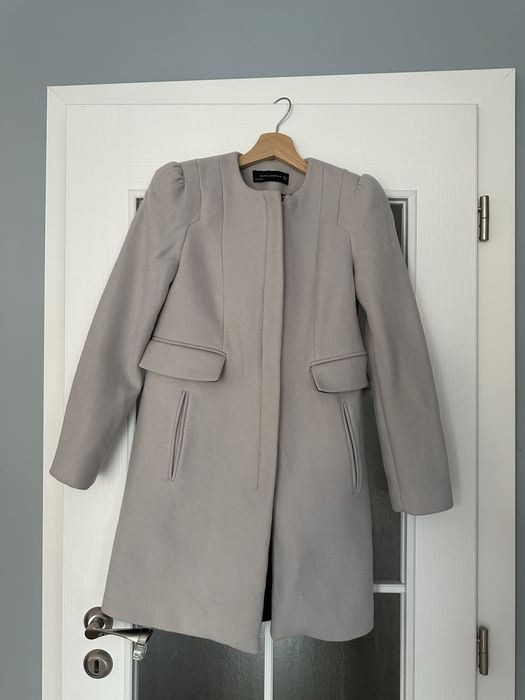 Вълнено палто Zara