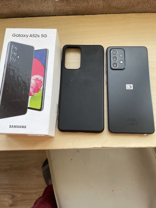 Samsung Galaxy A52s 5G 128 GB  /+ зарядно с кабел, кутия и калъф /