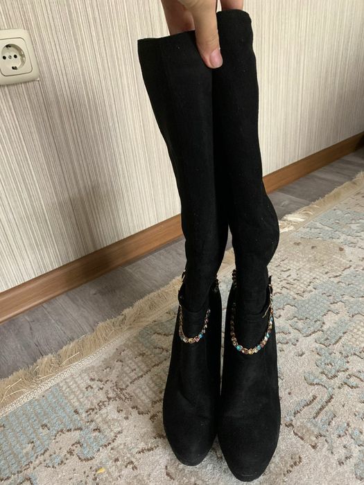 Зимние замшевые сапоги