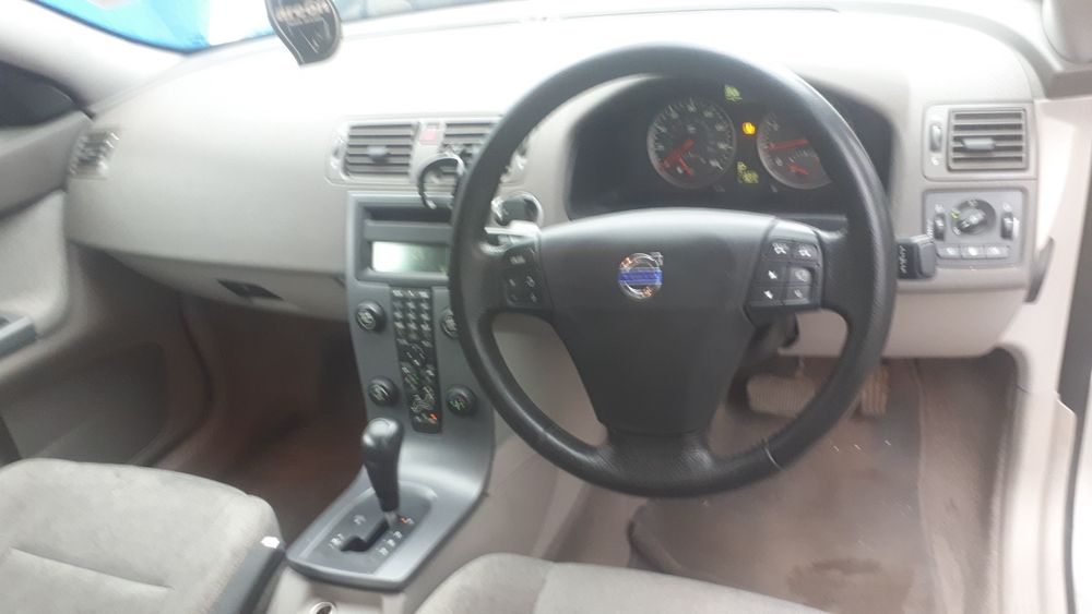 Volvo s40  на части