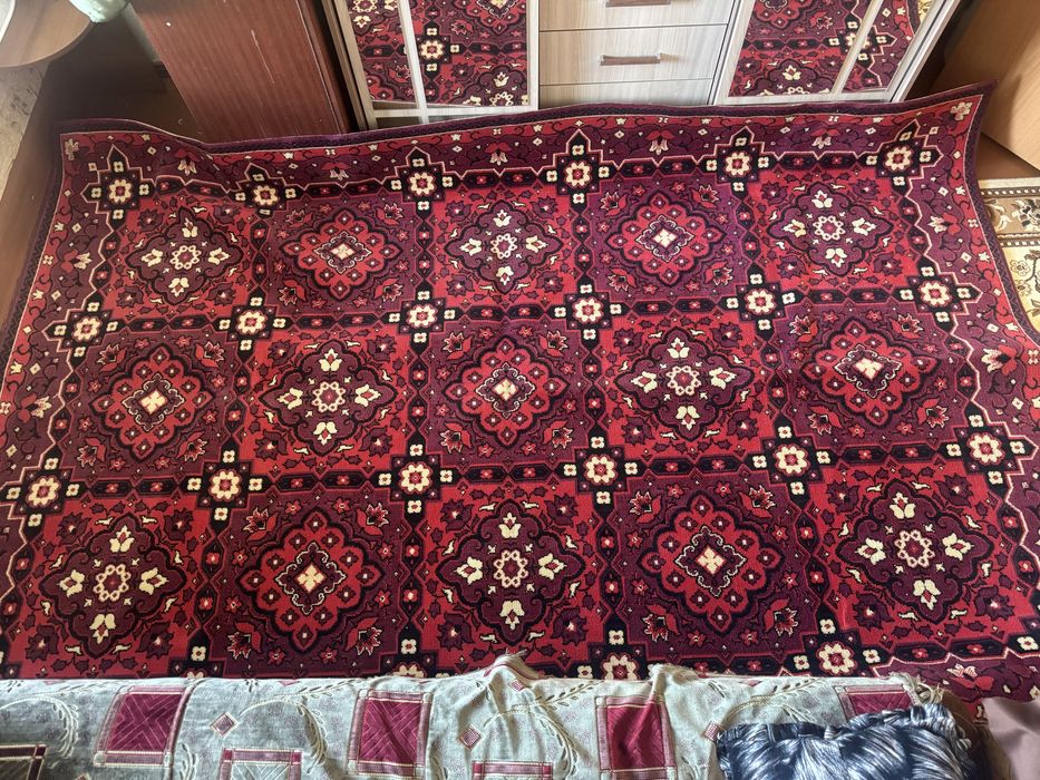 Ковер в отличном состоянии