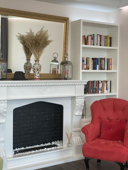 Дава се под наем Четиристаен апартамент в София, Бояна - 253 кв.м за 3000 € - Снимка #2