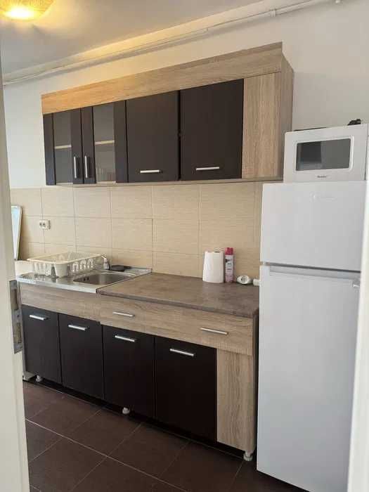 Inchiriez Garsiniera Militari Residence 1500 lei Pet Friendly