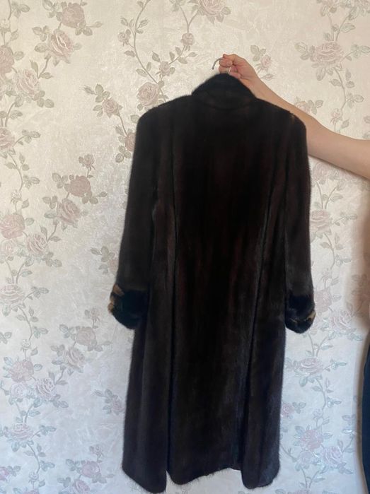 Женская Шуба б/у