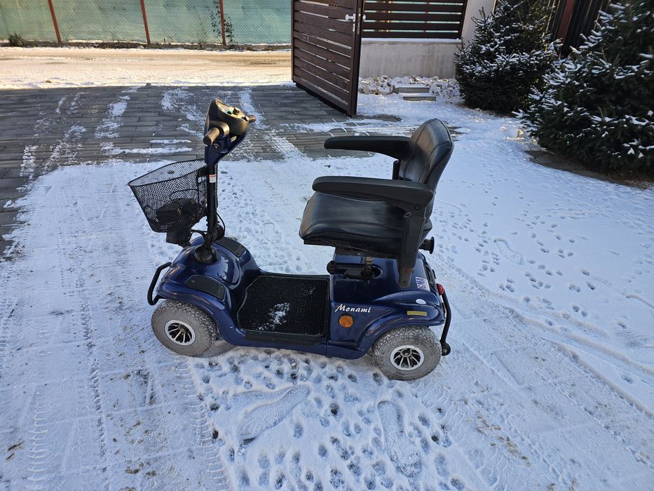 Scuter scaun carut electric  persoana cu handicap dizabilitati