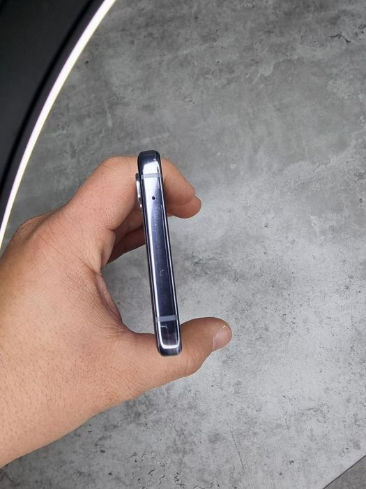 Samsung z flip-4 256Gb snapdragon Gen 1